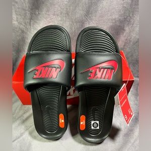 🏀NWT❤️‍🔥 nike bred slides size 9 unisex